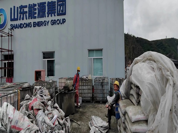 港口镇厂房地面下沉注浆加固